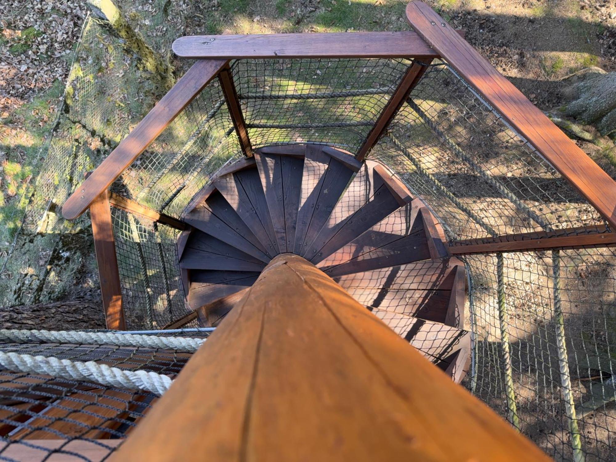 Hotel Treehouse U Rybnika à Osecna Extérieur photo